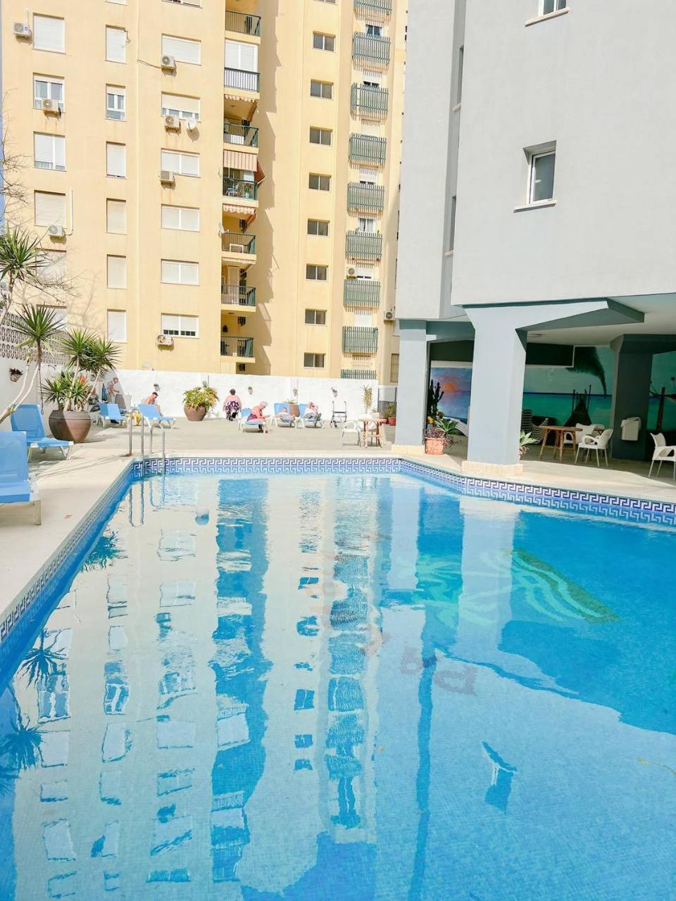 Palm Beach Aparment Sea Views Torremolinos Eksteriør billede