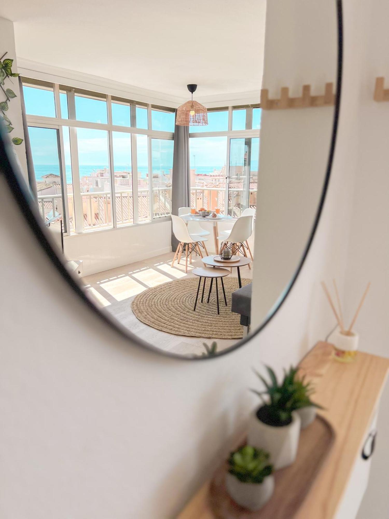 Palm Beach Aparment Sea Views Torremolinos Eksteriør billede